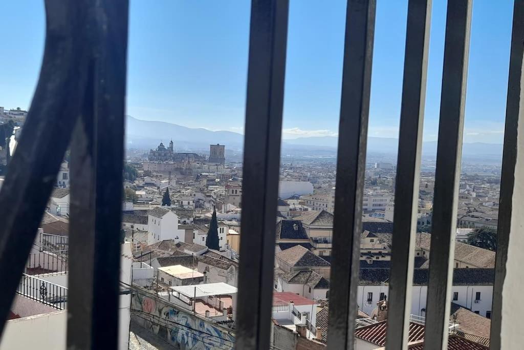 Apartamento Con Vistas En Albaicin II Apartment Granada Luaran gambar